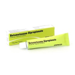 BETAMETASONA DIPROPIONATO TOPICA 0.05% 15 G